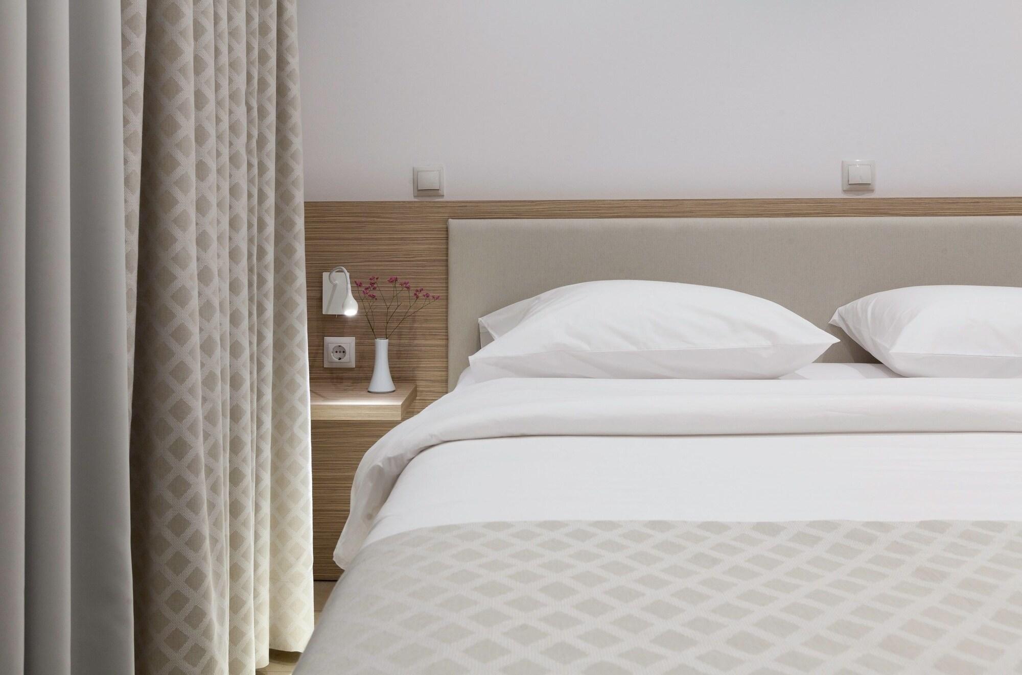 Zephyros Hotel Миртеа Экстерьер фото