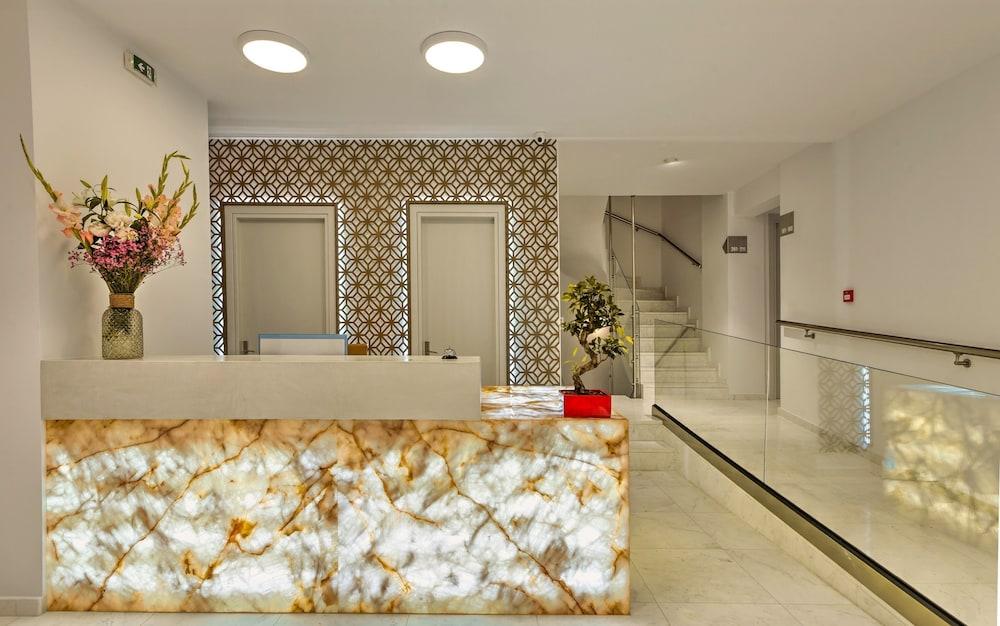 Zephyros Hotel Миртеа Экстерьер фото
